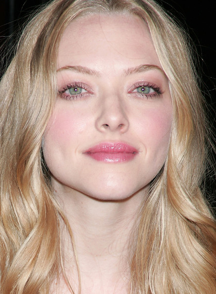 AMANDA SEYFRIED Source HeatVisionBlogcom Following up from last August's